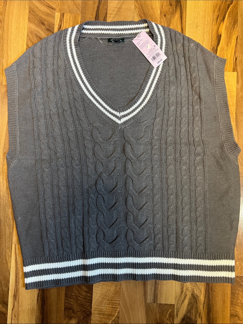 wild fable Gray Cable-Knit V-Neck Sweater Vest with White Trim